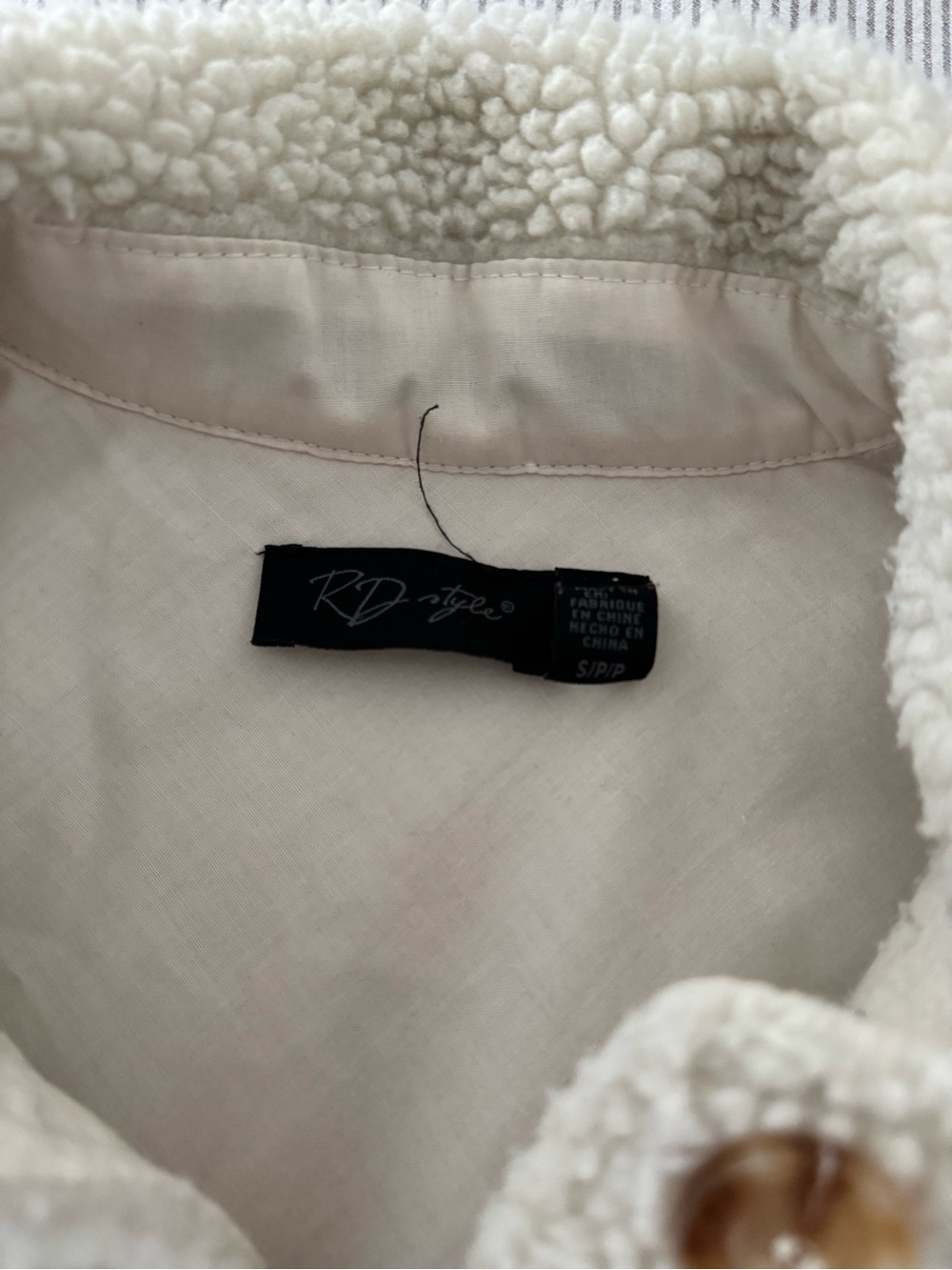 Sherpa fuzzy shacket - Picture 2 of 2